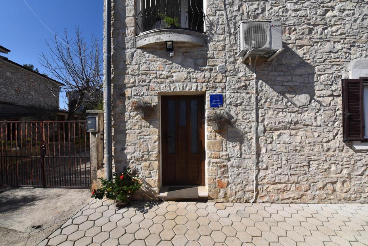 Apartment Nona Tar-Vabriga المظهر الخارجي الصورة